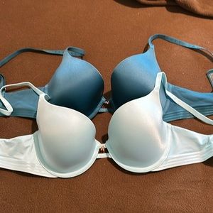 savage x fenty bras 32D teal and aqua blue